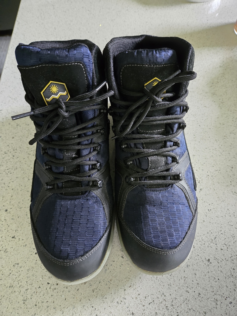 Khombu Men's Blue & Black High Top Boots